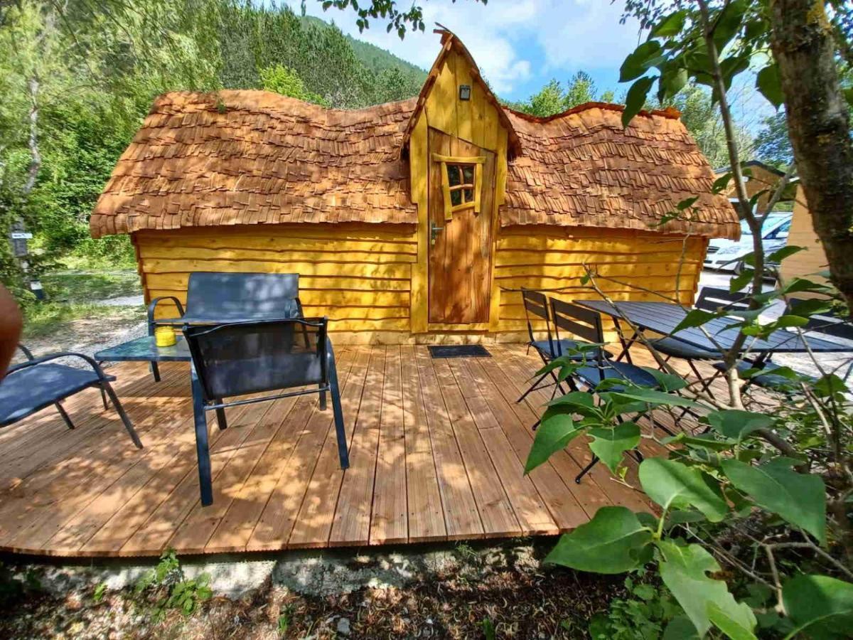 Camping La Ferme De Castellane Zewnętrze zdjęcie