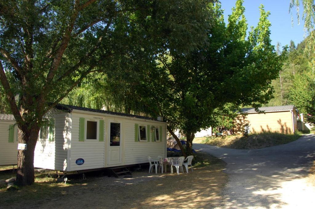 Camping La Ferme De Castellane Zewnętrze zdjęcie