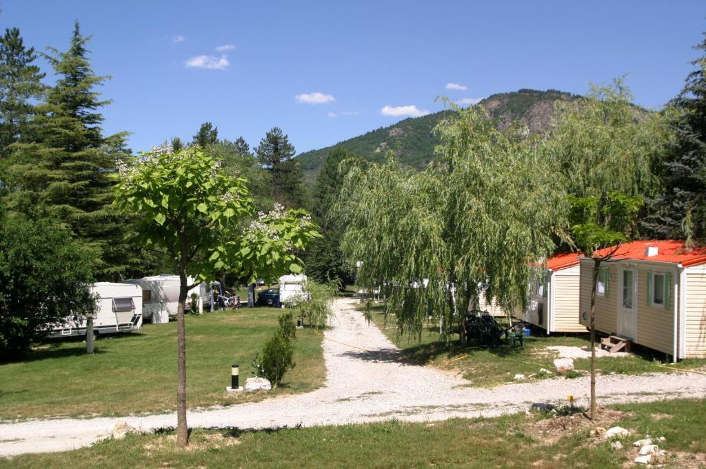 Camping La Ferme De Castellane Zewnętrze zdjęcie