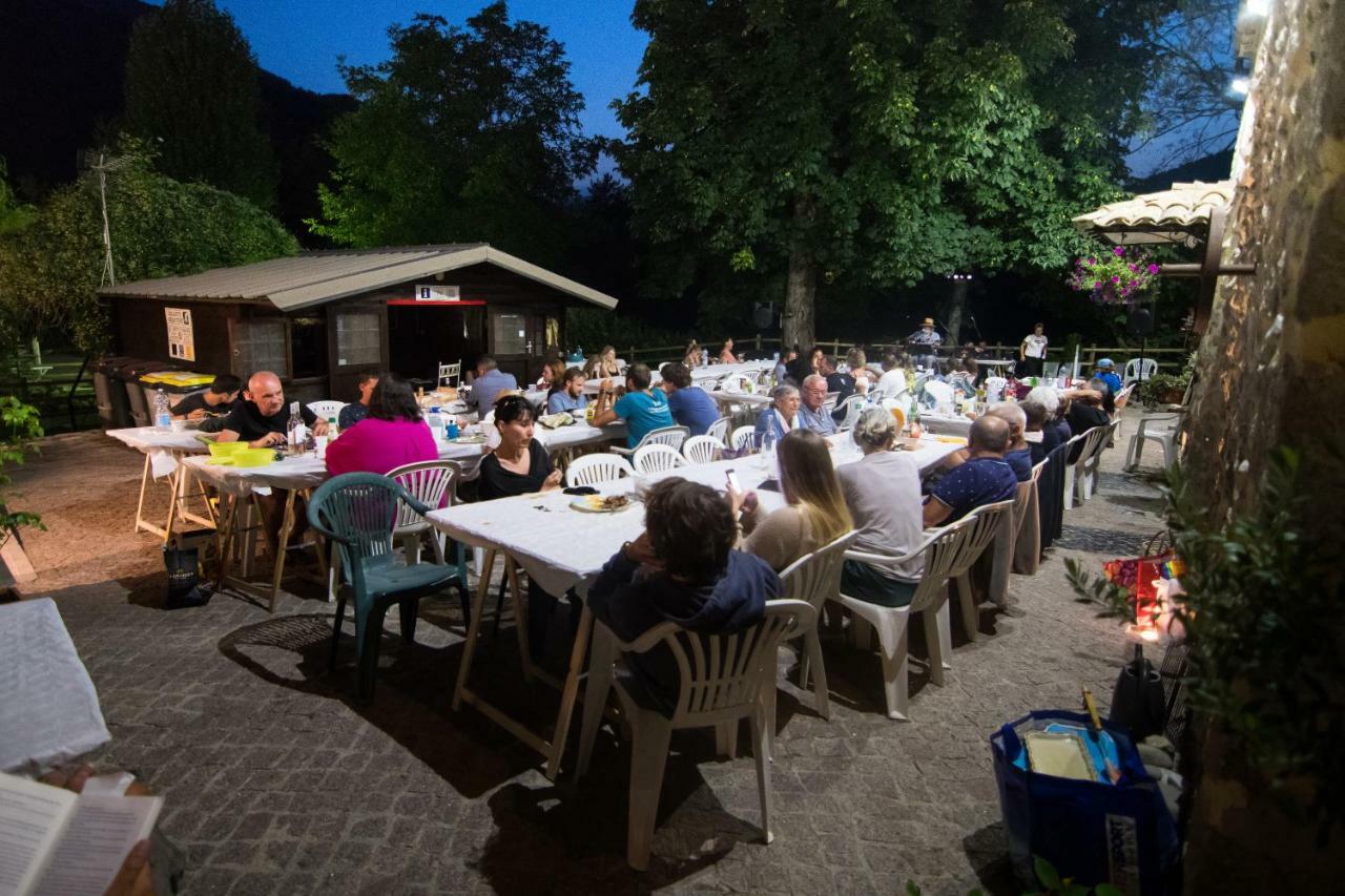 Camping La Ferme De Castellane Zewnętrze zdjęcie